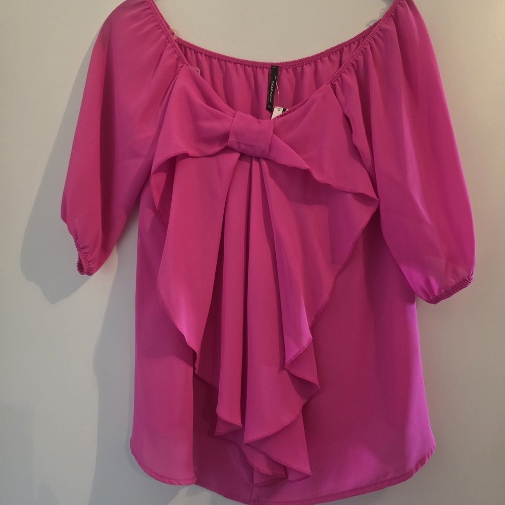 Chic Fuchsia Blouse with Bow Accent
